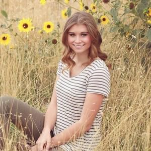 Meet your Posher, Angeline